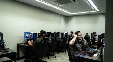 tứ sắc Kubet